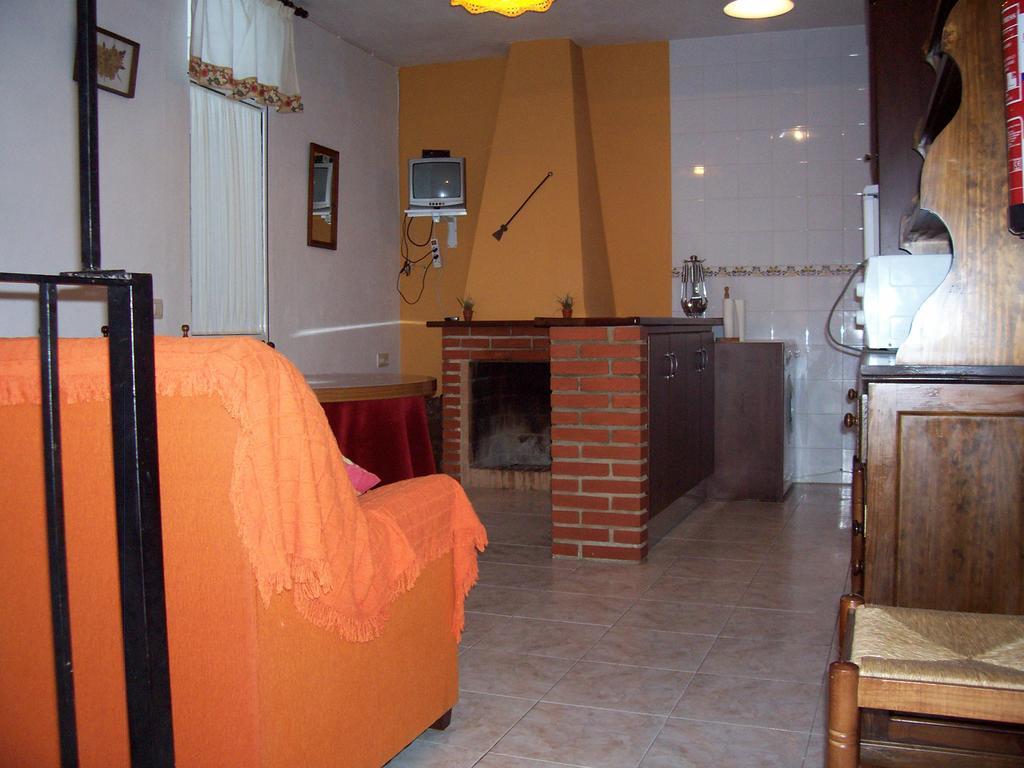 Casa Amigo Apartment Castano de Robledo ภายนอก รูปภาพ